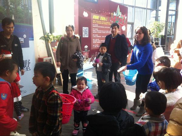 圣誕彩球裝、裝、裝